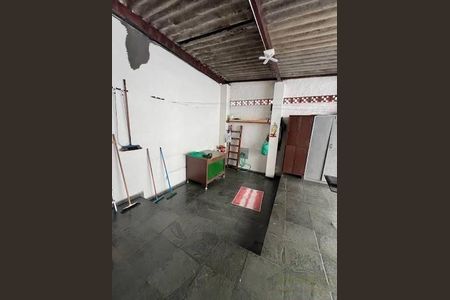Casa à venda com 4 quartos, 180m² em Vila Camargos, Guarulhos