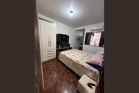 Casa à venda com 4 quartos, 180m² em Vila Camargos, Guarulhos