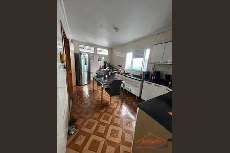 Casa à venda com 4 quartos, 180m² em Vila Camargos, Guarulhos