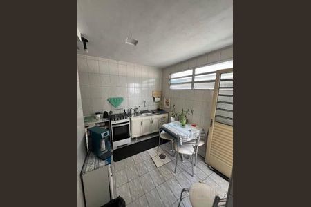 Casa à venda com 4 quartos, 180m² em Vila Camargos, Guarulhos