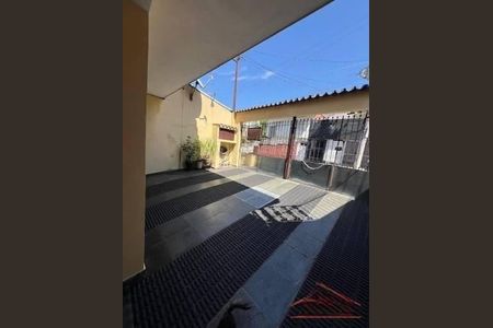 Casa à venda com 4 quartos, 180m² em Vila Camargos, Guarulhos