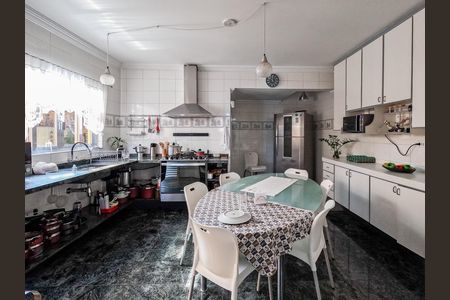 Casa à venda com 200m², 3 quartos e 2 vagas
