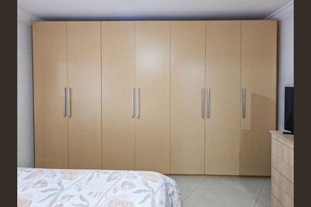 Casa à venda com 200m², 3 quartos e 2 vagas