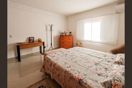 Casa à venda com 200m², 3 quartos e 2 vagas