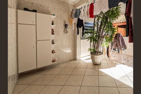 Casa à venda com 200m², 3 quartos e 2 vagas