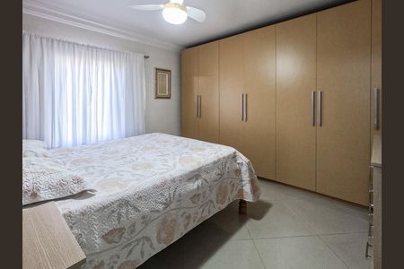 Casa à venda com 3 quartos, 200m² em Vila Mirante, São Paulo