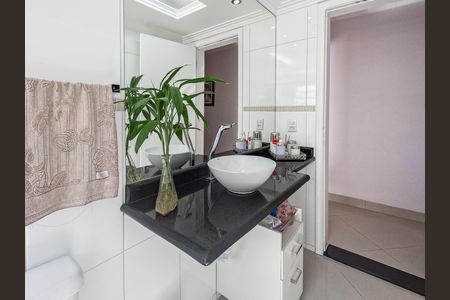 Casa à venda com 200m², 3 quartos e 2 vagas