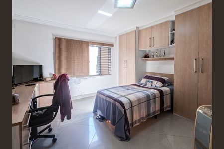 Casa à venda com 200m², 3 quartos e 2 vagas
