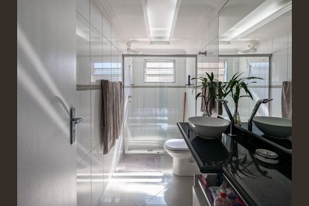 Casa à venda com 3 quartos, 200m² em Vila Mirante, São Paulo
