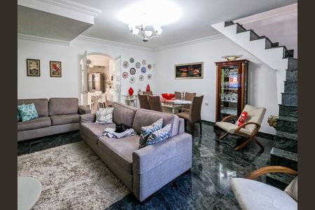 Casa à venda com 3 quartos, 200m² em Vila Mirante, São Paulo