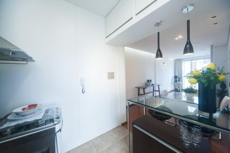 Apartamento para alugar com 70m², 2 quartos e 2 vagas Apartamento para alugar com 70m², 2 quartos e 2 vagasCozinha
