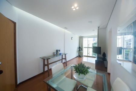 Apartamento para alugar com 70m², 2 quartos e 2 vagas Apartamento para alugar com 70m², 2 quartos e 2 vagassala