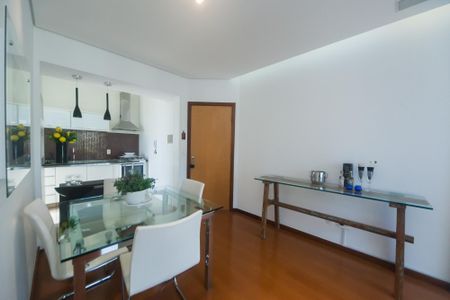 Apartamento para alugar com 70m², 2 quartos e 2 vagas Apartamento para alugar com 70m², 2 quartos e 2 vagassala