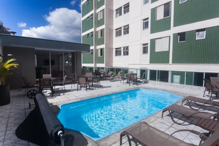 Apartamento para alugar com 70m², 2 quartos e 2 vagas Apartamento para alugar com 70m², 2 quartos e 2 vagasÁrea comum - Piscina