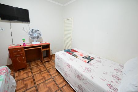 Casa à venda com 432m², 11 quartos e 2 vagas Casa à venda com 432m², 11 quartos e 2 vagasQuarto 2