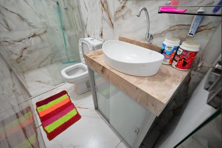 Casa à venda com 432m², 11 quartos e 2 vagas Casa à venda com 432m², 11 quartos e 2 vagasBanheiro social