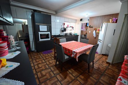 Casa à venda com 11 quartos, 432m² em Jardim Petropolis, Goiânia