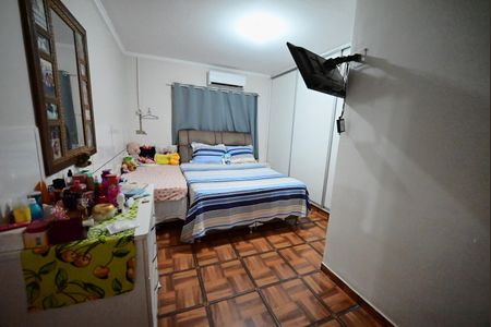 Casa à venda com 432m², 11 quartos e 2 vagas Casa à venda com 432m², 11 quartos e 2 vagasQuarto 3