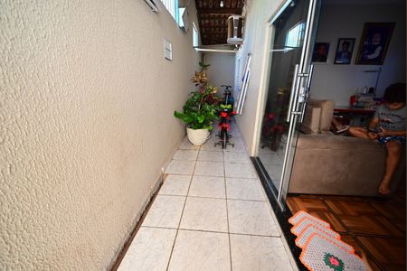 Casa à venda com 432m², 11 quartos e 2 vagas Casa à venda com 432m², 11 quartos e 2 vagasCorredor