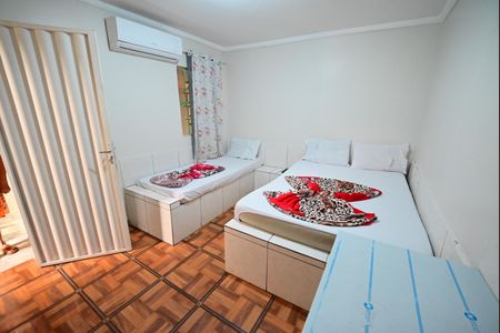 Casa à venda com 432m², 11 quartos e 2 vagas Casa à venda com 432m², 11 quartos e 2 vagasSuíte