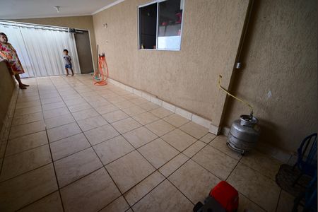 Área comum de casa à venda com 11 quartos, 432m² em Jardim Petropolis, Goiânia