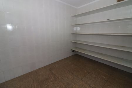 Casa à venda com 300m², 3 quartos e 2 vagasQuarto de Serviço