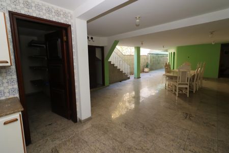 Casa à venda com 300m², 3 quartos e 2 vagasChurrasqueira