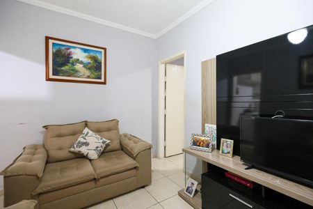 Casa para alugar com 80m², 2 quartos e 1 vaga Casa para alugar com 80m², 2 quartos e 1 vagaSala