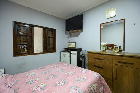 Casa para alugar com 80m², 2 quartos e 1 vaga Casa para alugar com 80m², 2 quartos e 1 vagaQuarto