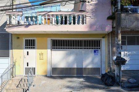 Fachada de casa para alugar com 2 quartos, 80m² em Vila Indiana, Taboão da Serra
