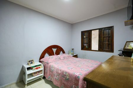 Casa para alugar com 80m², 2 quartos e 1 vaga Casa para alugar com 80m², 2 quartos e 1 vagaQuarto