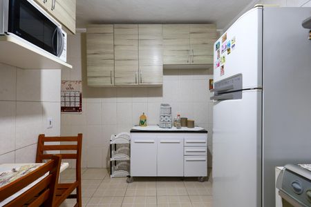 Cozinha de casa para alugar com 2 quartos, 80m² em Vila Indiana, Taboão da Serra