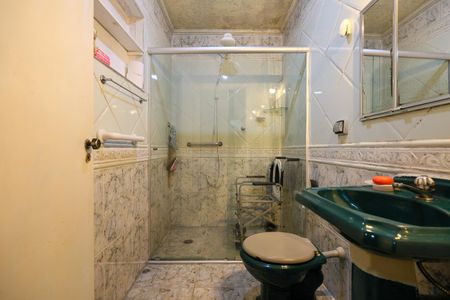 Casa para alugar com 80m², 2 quartos e 1 vaga Casa para alugar com 80m², 2 quartos e 1 vagaBanheiro da Suíte