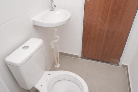 Apartamento para alugar com 68m², 2 quartos e 1 vaga Apartamento para alugar com 68m², 2 quartos e 1 vagaBanheiro