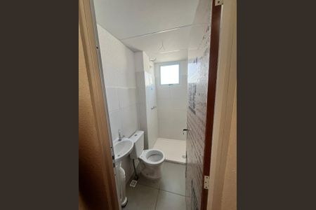Banheiro de apartamento para alugar com 2 quartos, 68m² em Jardim Paraíso, Nova Iguaçu