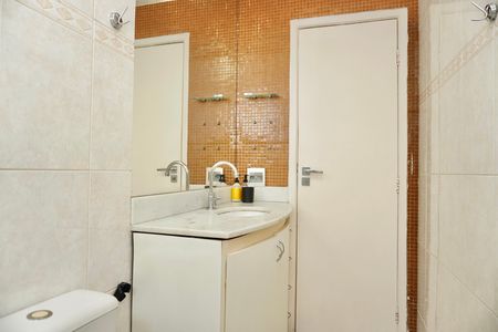 Apartamento à venda com 95m², 3 quartos e 1 vaga Apartamento à venda com 95m², 3 quartos e 1 vagaBanheiro Social