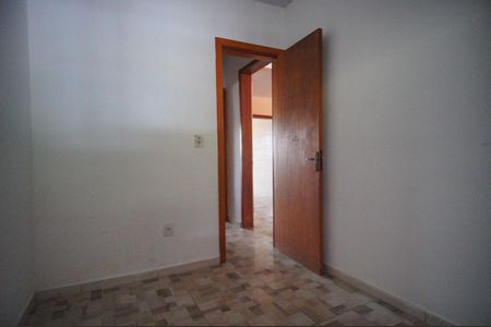 Casa para alugar com 79m², 2 quartos e 2 vagasQuarto 1