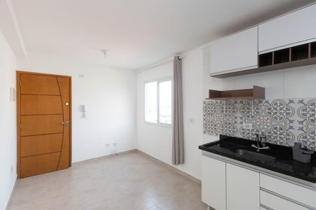 Sala / Cozinha de apartamento para alugar com 1 quarto, 27m² em Vila Constança, São Paulo