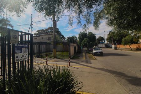 Fachada de apartamento para alugar com 2 quartos, 50m² em Restinga, Porto Alegre