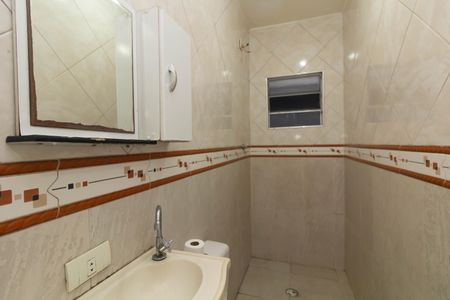 Casa para alugar com 25m², 1 quarto e sem vaga Casa para alugar com 25m², 1 quarto e sem vagaBanheiro