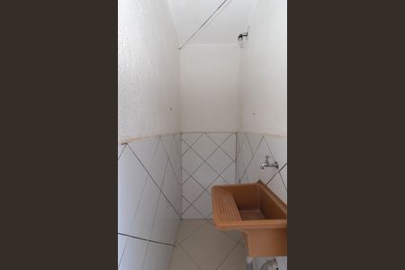Área de Serviço de casa para alugar com 1 quarto, 25m² em Jardim Itapemirim, São Paulo