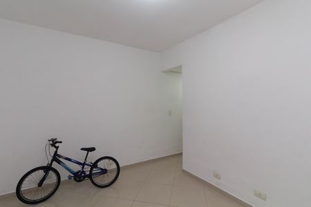 Sala de casa para alugar com 1 quarto, 25m² em Jardim Itapemirim, São Paulo