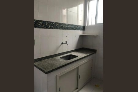Cozinha de apartamento para alugar com 1 quarto, 58m² em Vila Ipiranga, Porto Alegre