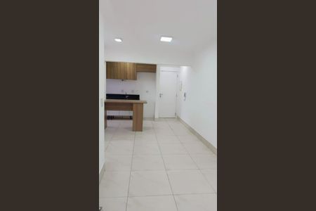 Apartamento para alugar com 76m², 2 quartos e sem vaga Apartamento para alugar com 76m², 2 quartos e sem vagaSala/Cozinha