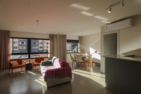 Apartamento à venda com 92m², 2 quartos e 2 vagas Apartamento à venda com 92m², 2 quartos e 2 vagasSala