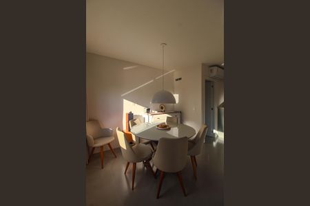 Apartamento à venda com 92m², 2 quartos e 2 vagas Apartamento à venda com 92m², 2 quartos e 2 vagasSala