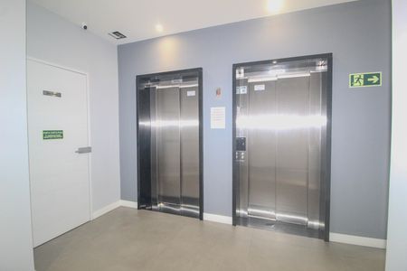 Apartamento à venda com 92m², 2 quartos e 2 vagas Apartamento à venda com 92m², 2 quartos e 2 vagasHall de entrada