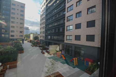 Apartamento à venda com 92m², 2 quartos e 2 vagas Apartamento à venda com 92m², 2 quartos e 2 vagasVista