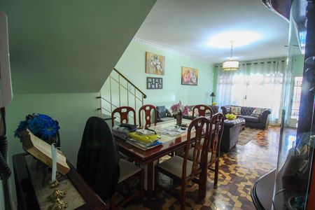 Casa para alugar com 120m², 3 quartos e 1 vaga