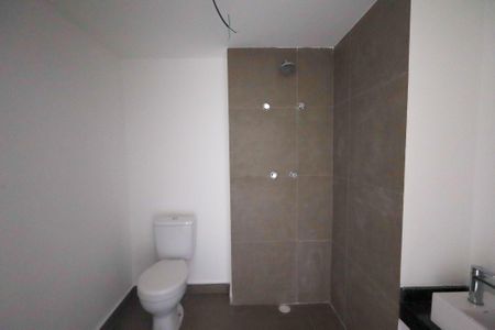 Studio à venda com 25m², 1 quarto e sem vaga Studio à venda com 25m², 1 quarto e sem vagaBanheiro